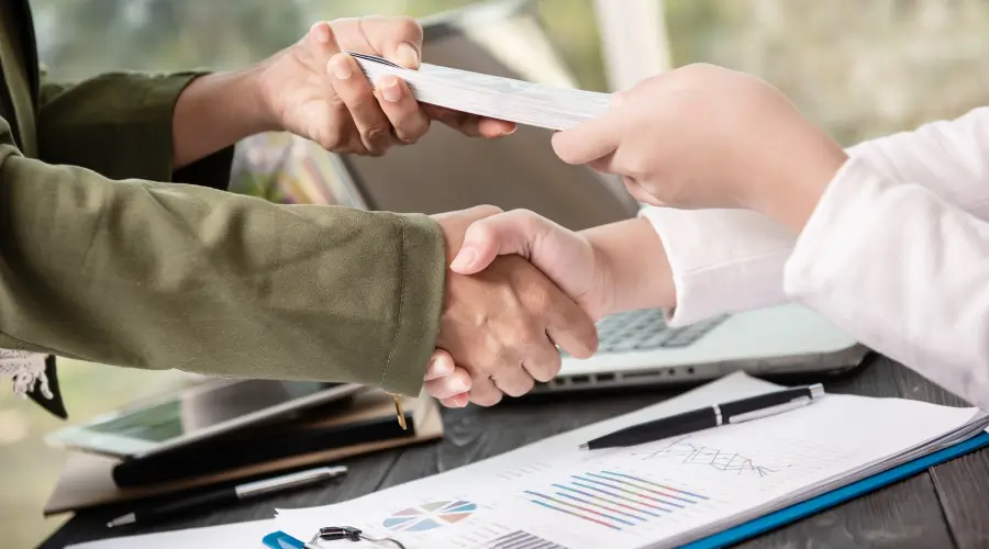 Las formas más rentables para enviar divisas a Colombia desde el exterior