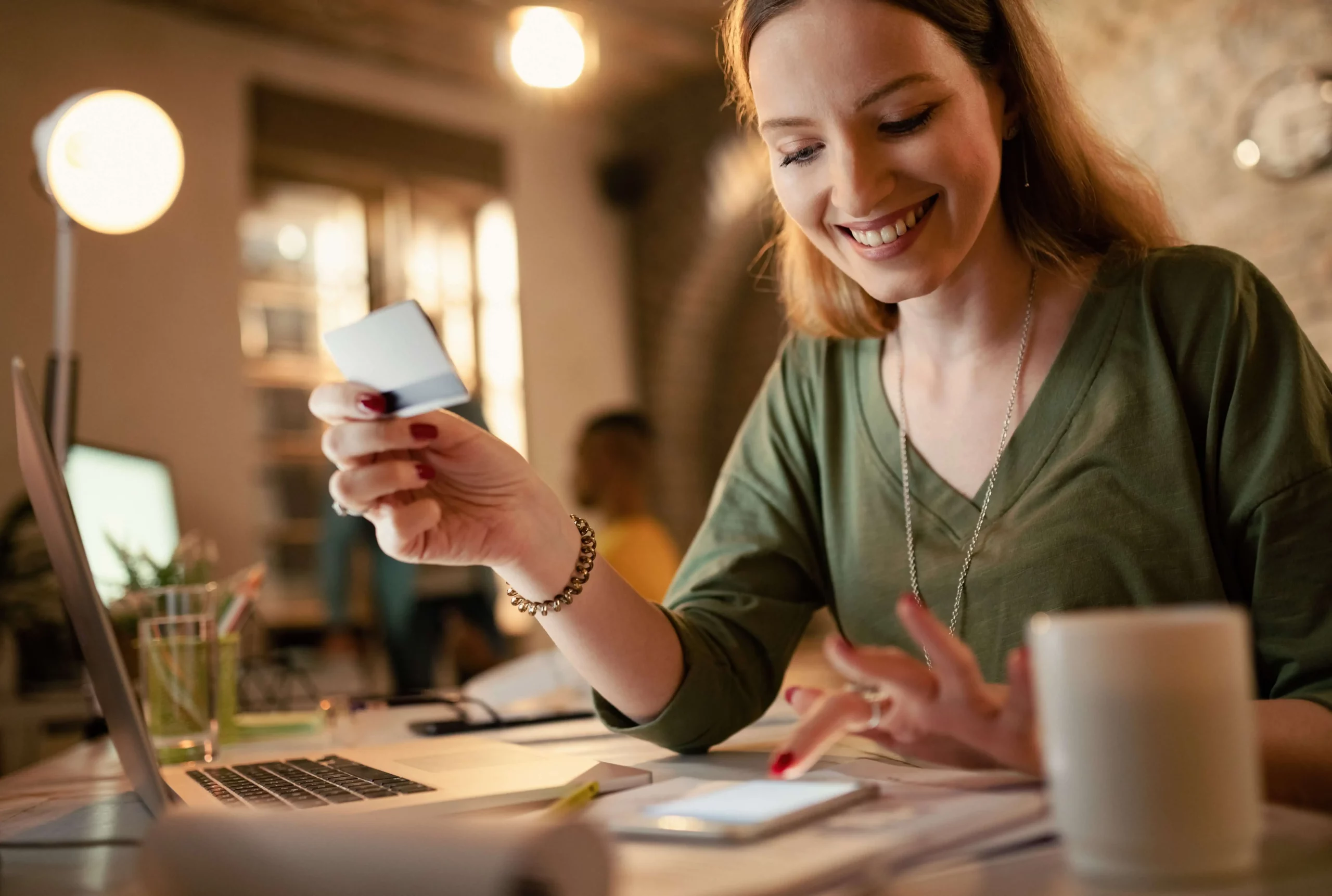Abre una cuenta de ahorros para colombianos en el exterior y disfruta estos grandes beneficios
